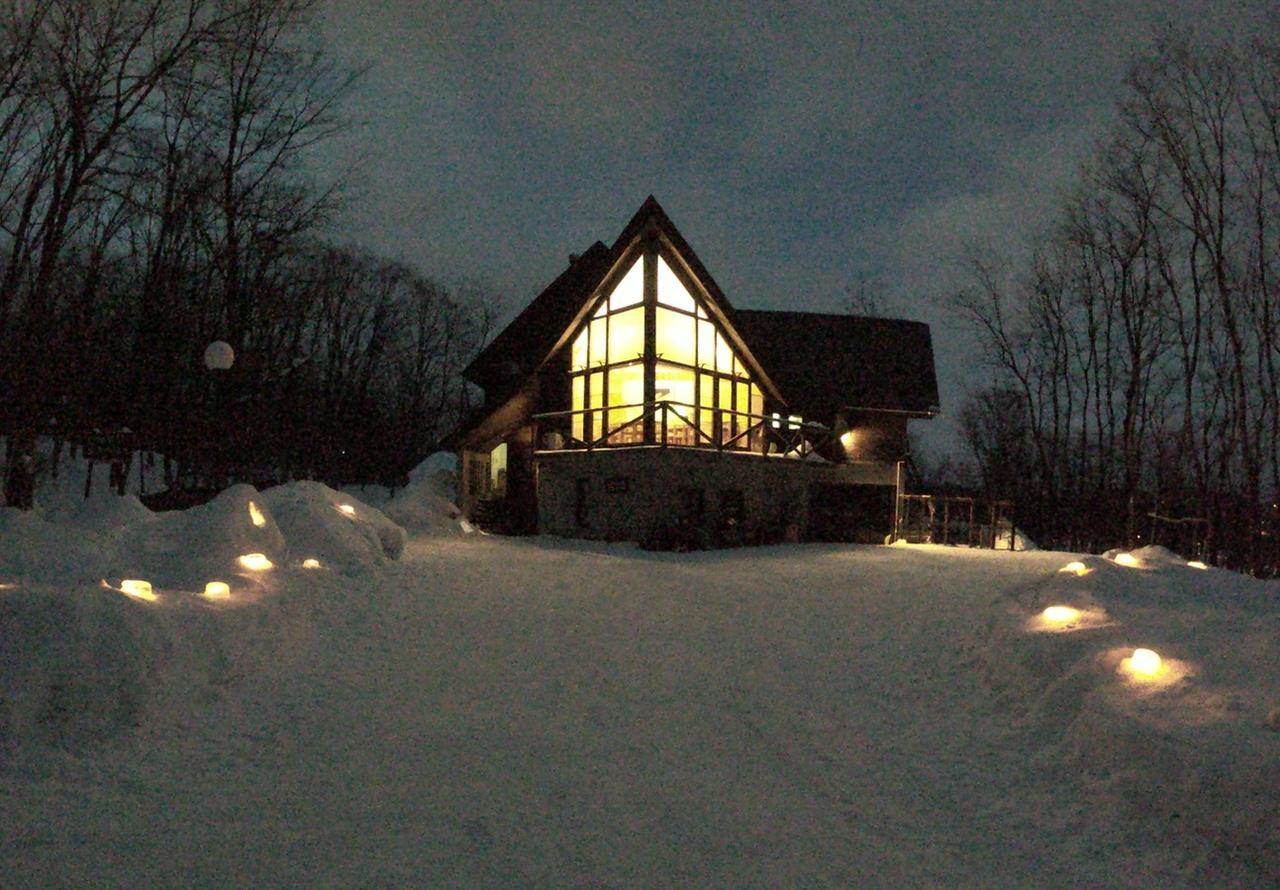 Pension Gooseberry Furano Bagian luar foto